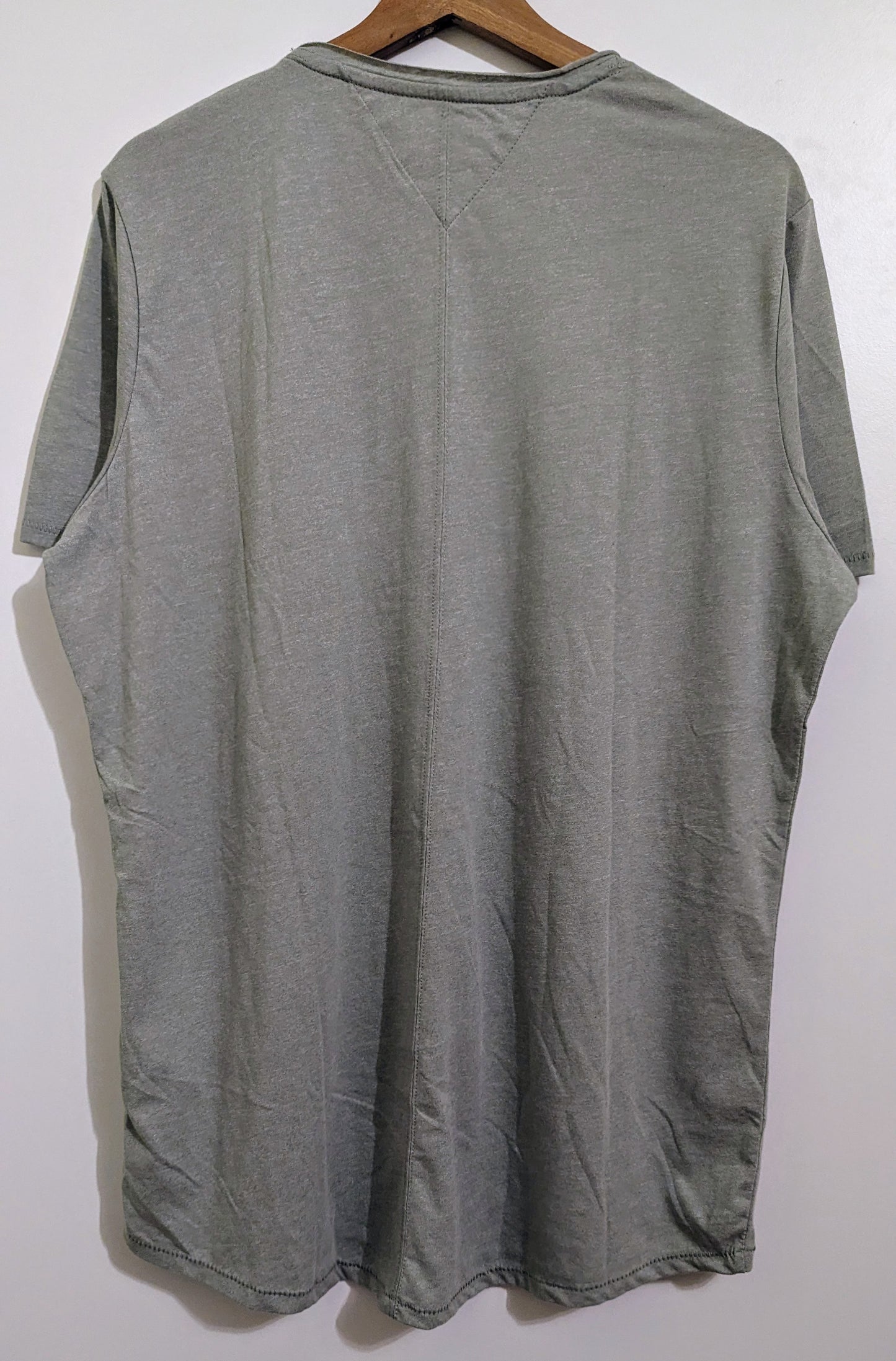 TOMMY JEANS Herren T-Shirt Gr. XXL