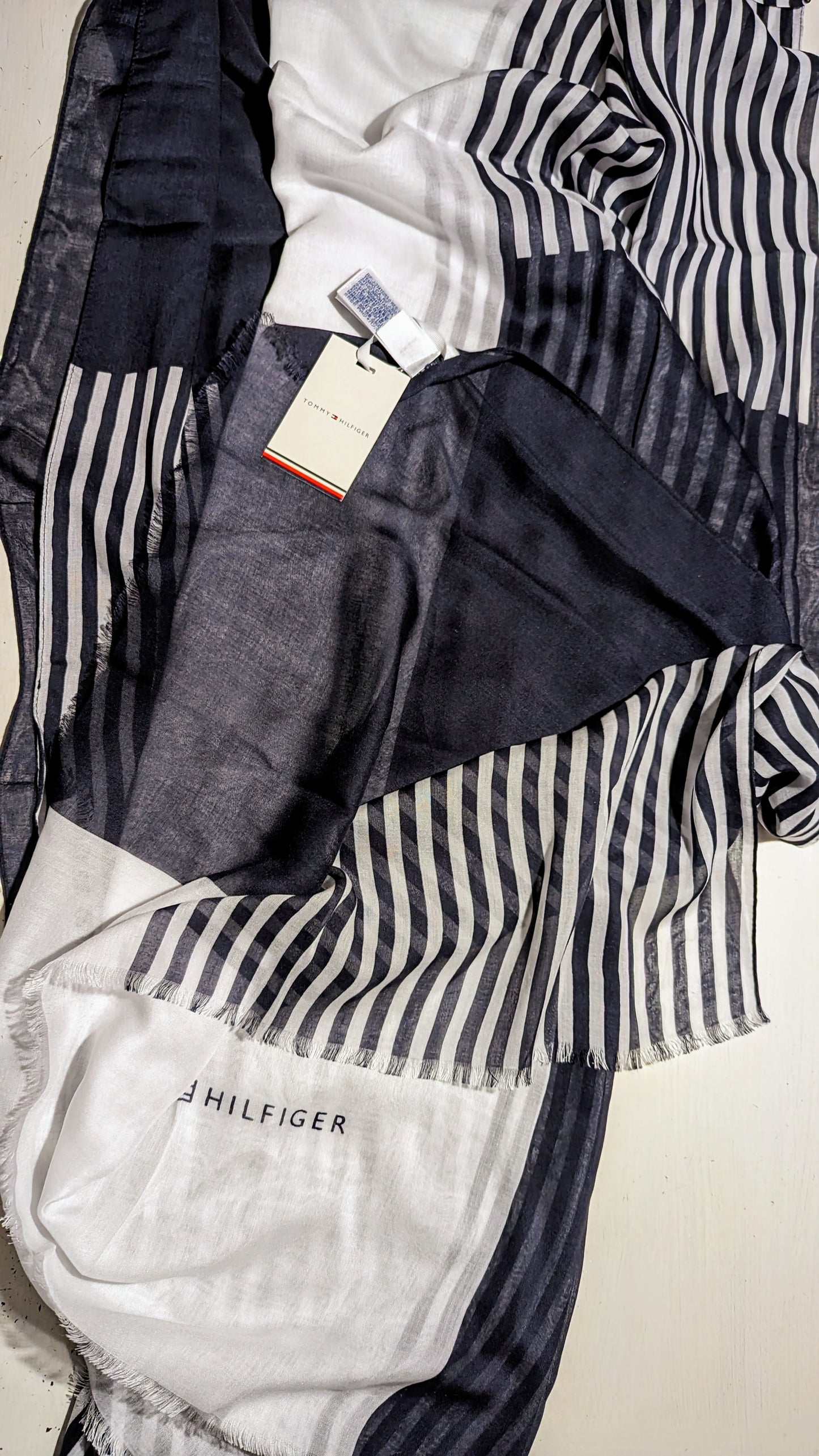 TOMMY HILFIGER Damen Schal