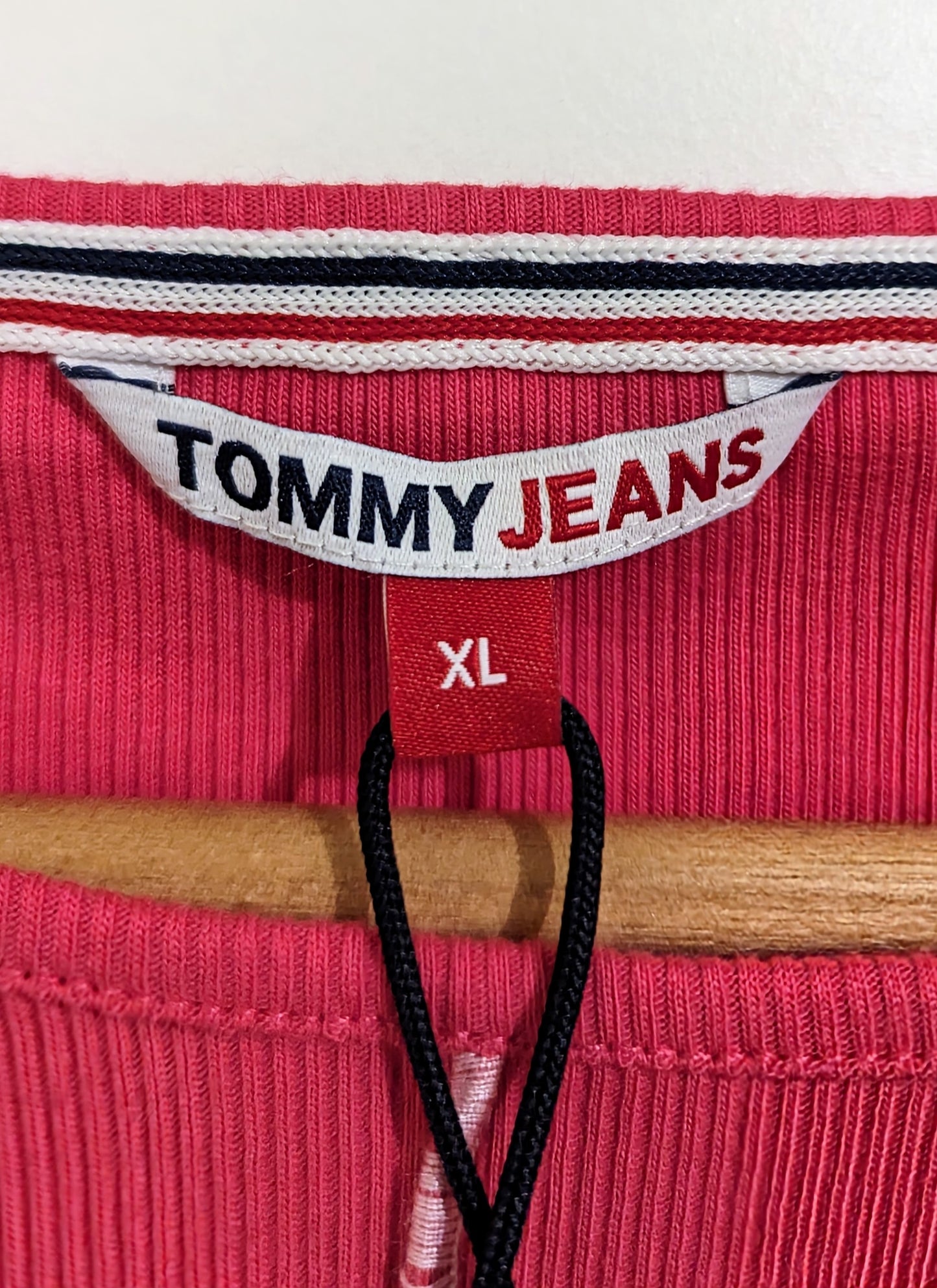 TOMMY JEANS Damen Cropped Langarmshirt Gr. 40/42