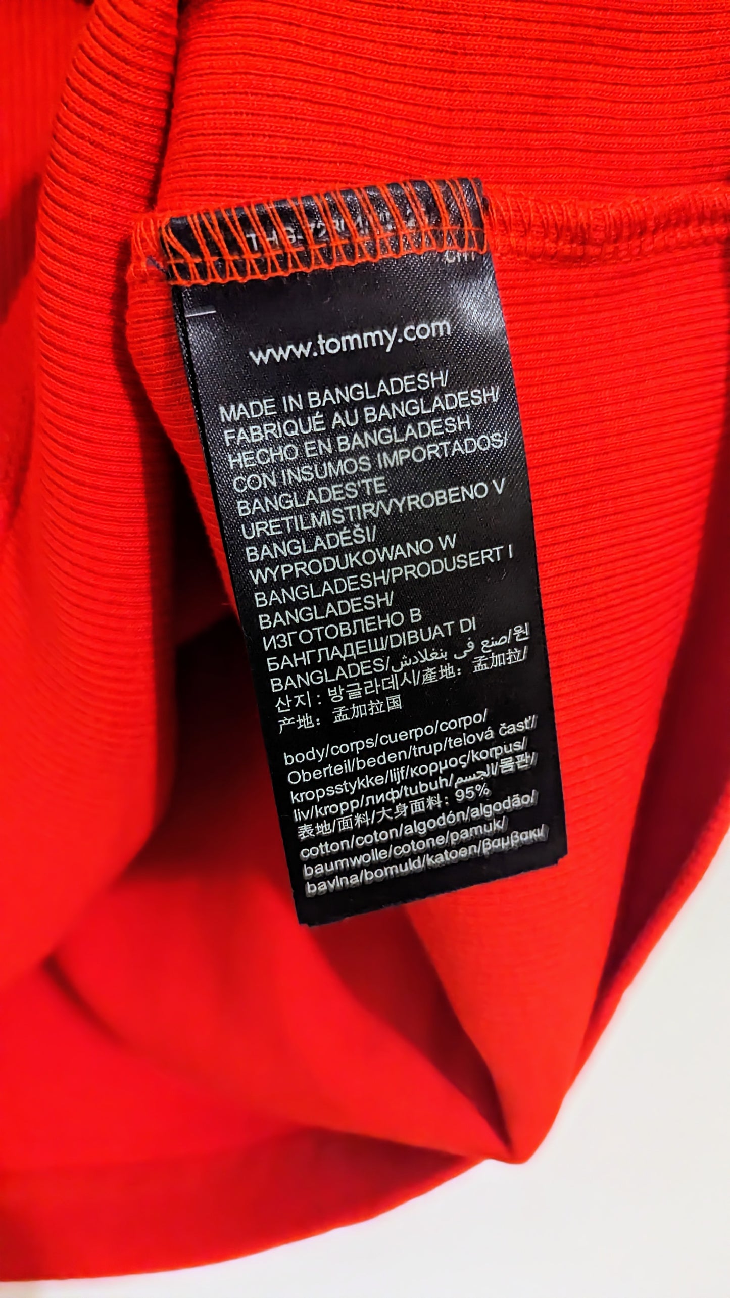 TOMMY JEANS Damen T-Shirt Gr. 44