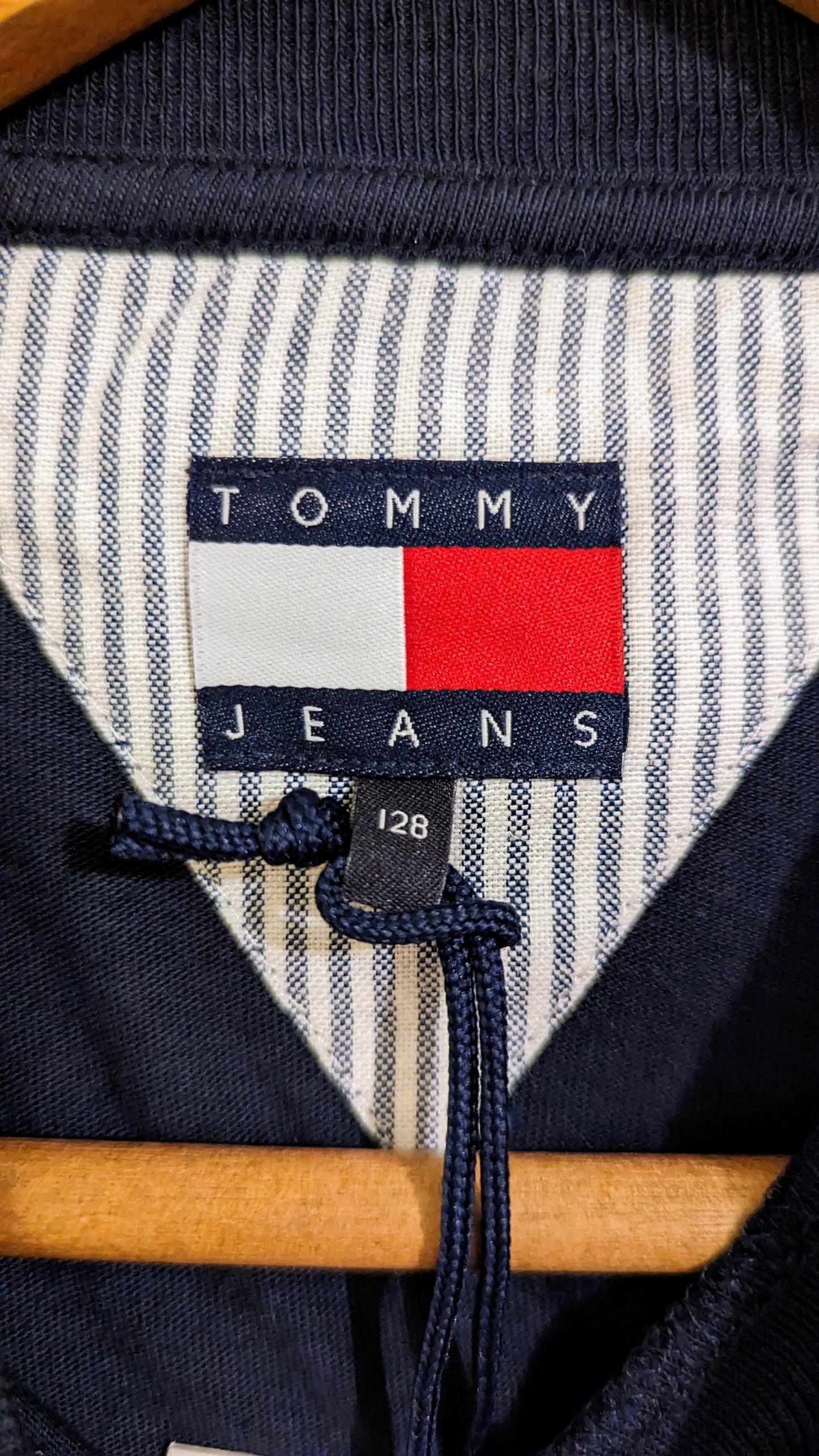 TOMMY JEANS Mädchen T-Shirt Gr. 128